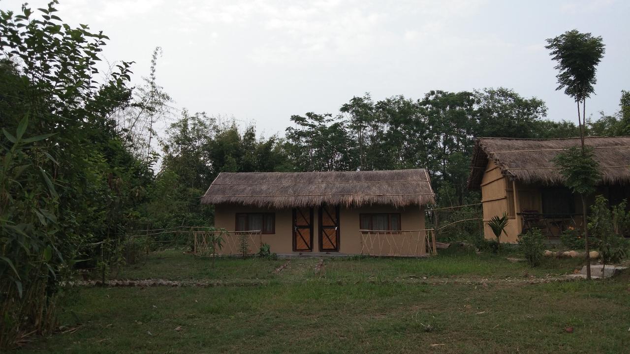 Chital Lodge Chitwan Exterior photo