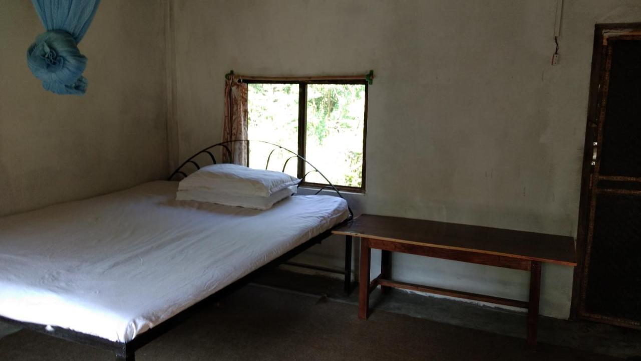 Chital Lodge Chitwan Exterior photo